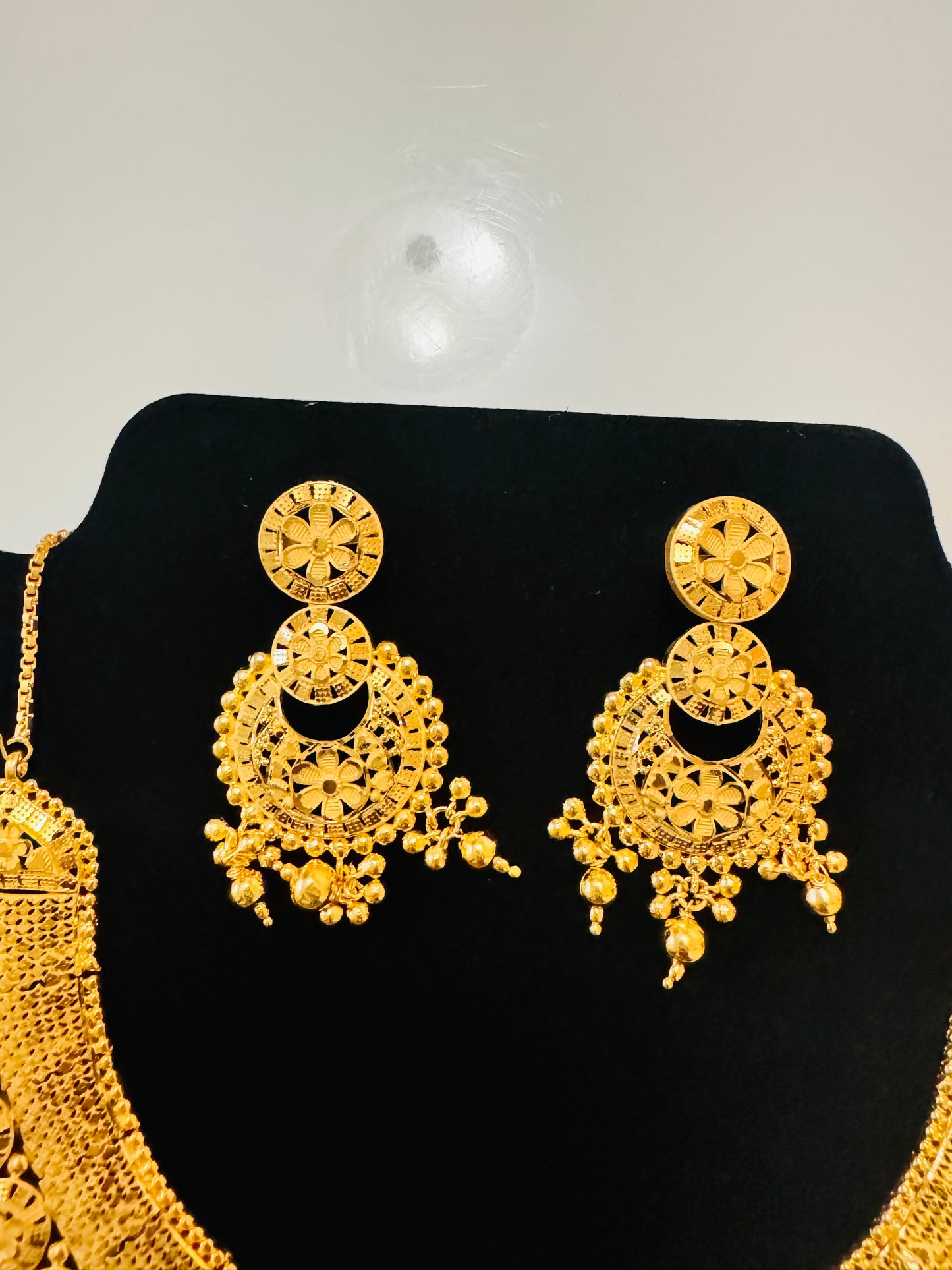 Simple gold plated set